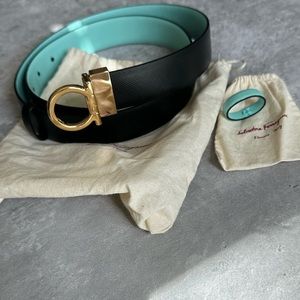 SALVATORE FERRAGAMO Black Tiff blue Leather Gancini Logo Buckle Reversible Belt